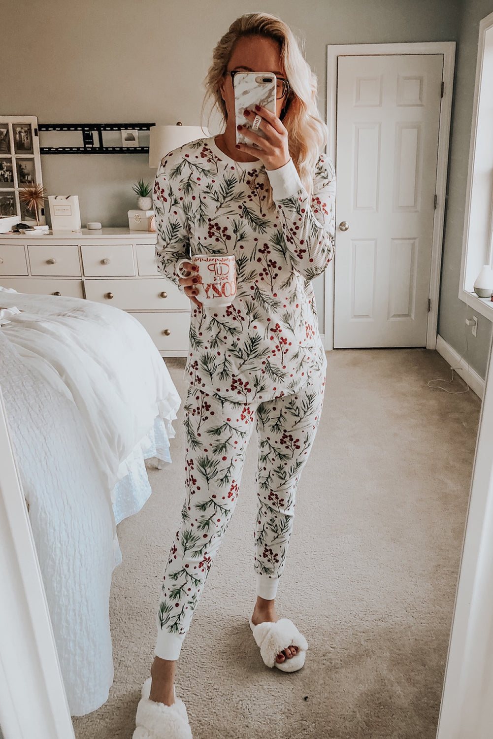 White Holly Print Thermal Pullover Trousers Lounge Set