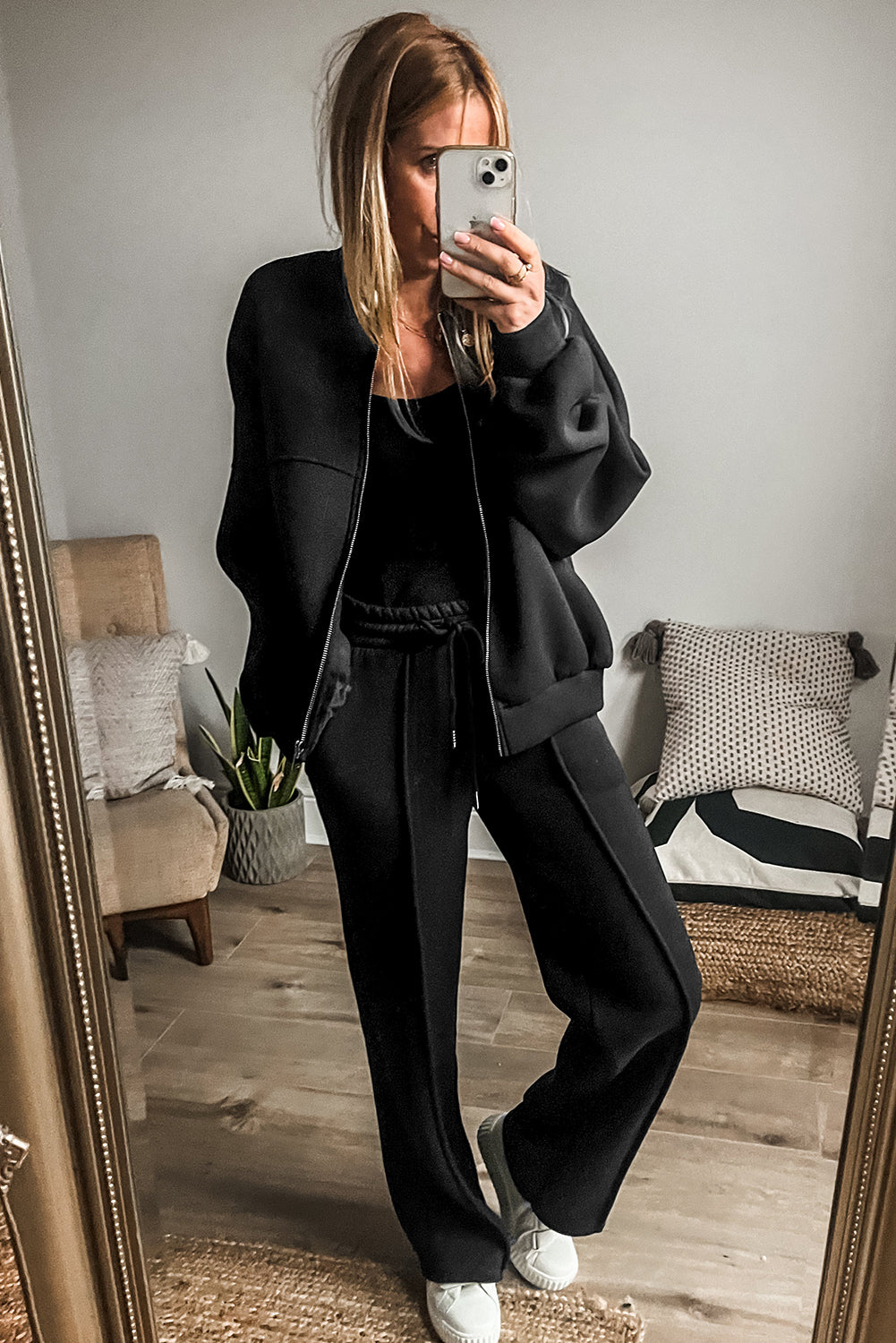 Black Solid Seamed Zipper Jacket and Drawstring Waist Trousers Set