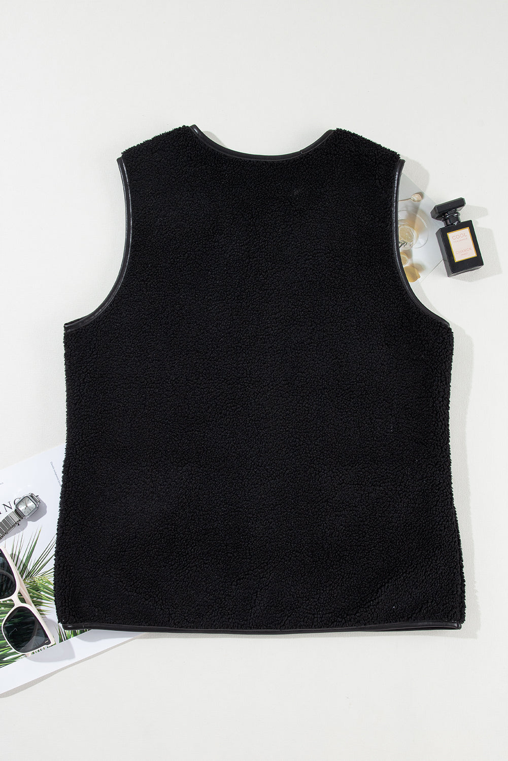 Black Leather Contrast Buttoned Fleece Sleeveless Jacket