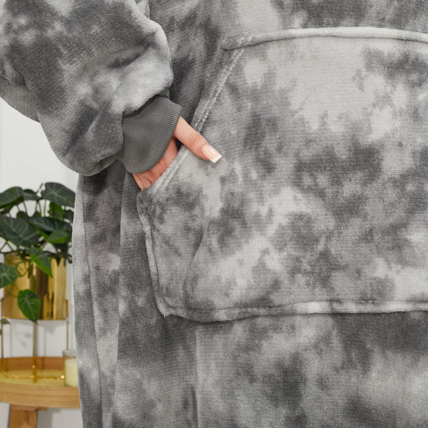 Extra-Long Tie Dye Oversized Hoodie Blanket Soft Sherpa Fleece