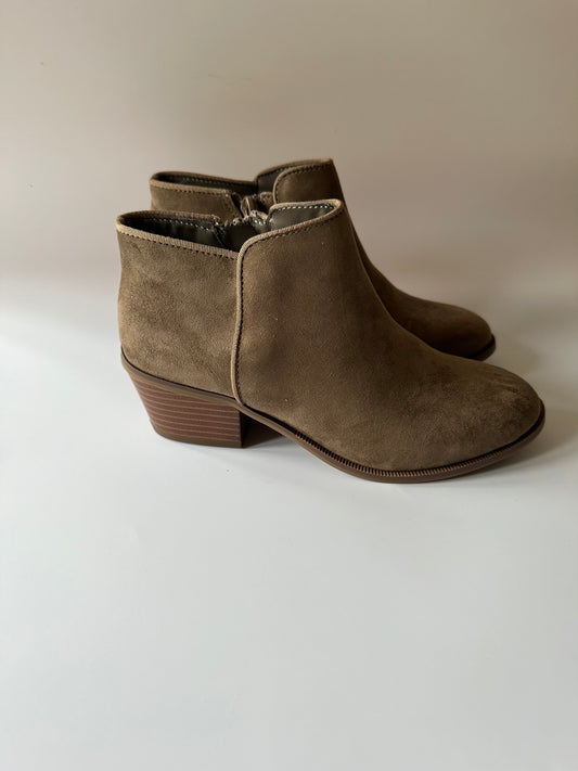 Ankle Boot Faux Suede size 4 UK Taupe