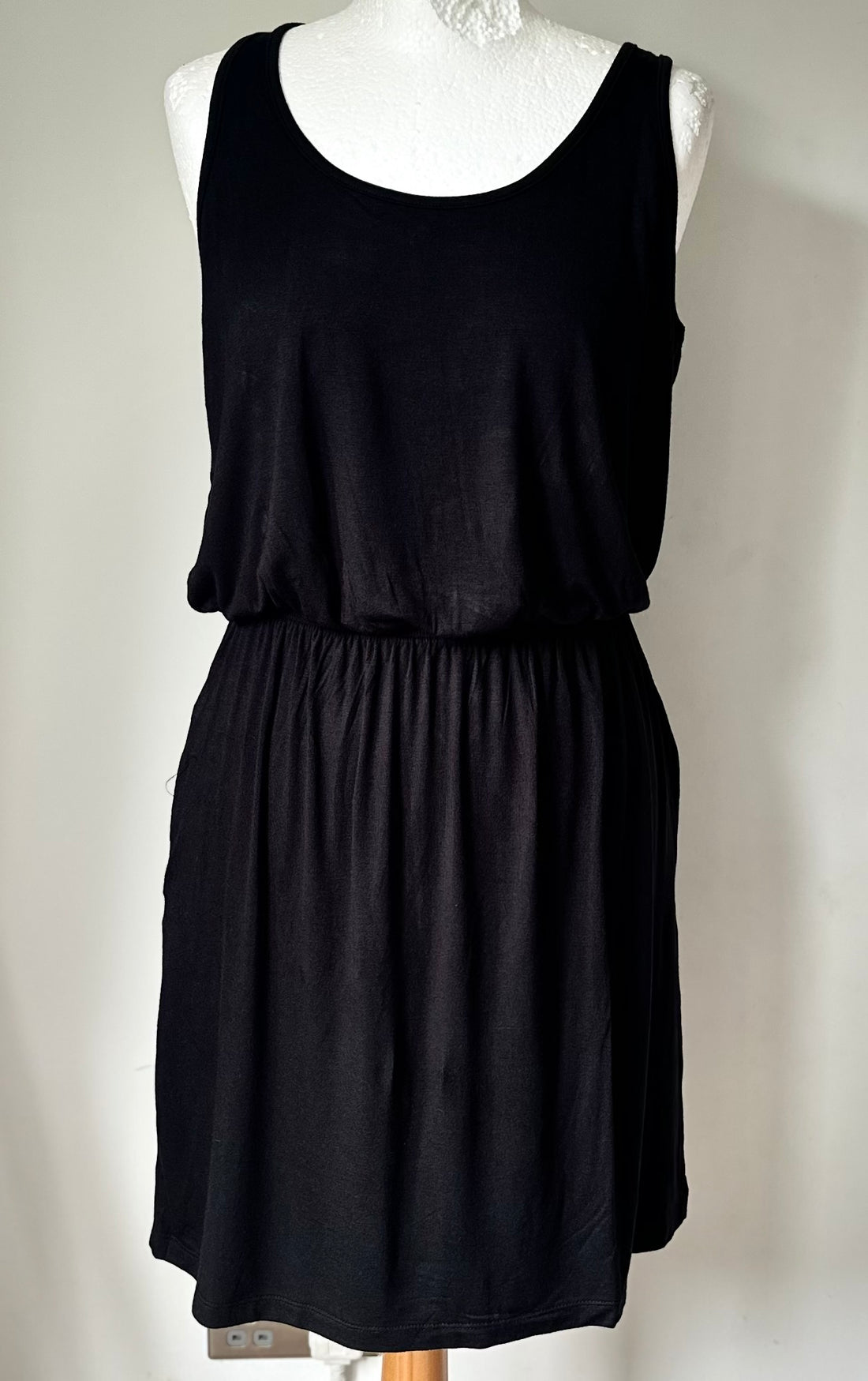 Very Black Jersey Dress Black Size 10 Sleeveless Pockets - BB Fashion Outlet