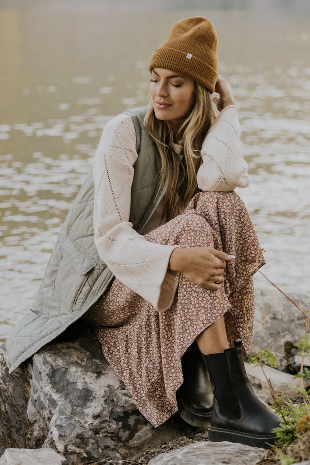 Grass Green Quilted Long Sleeveless Coat with Pockets