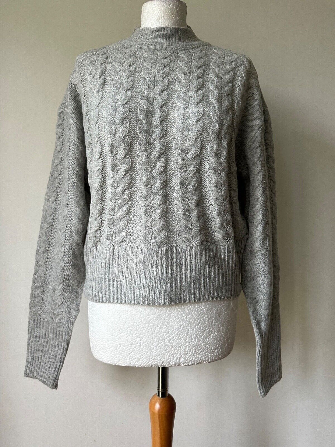 Ex High St Knitted Jumper Sizes M, L, XL - BB Fashion Outlet