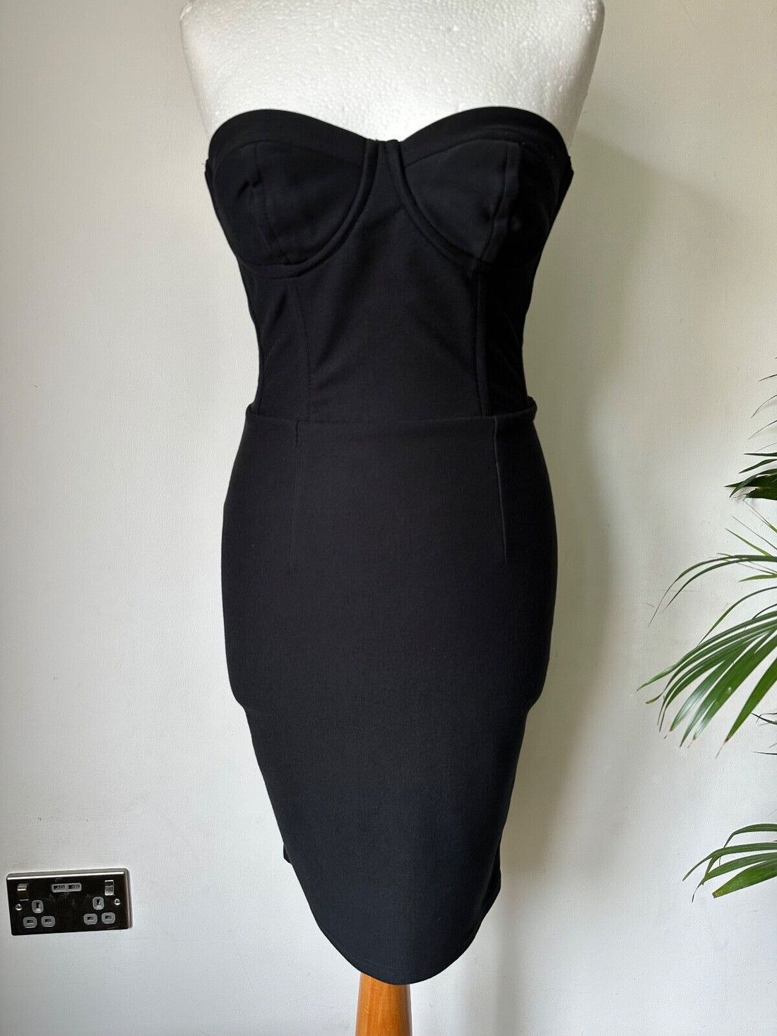 Topshop Black Bandeau Bodycon Dress Sizes 6, 8, 10 - BB Fashion Outlet