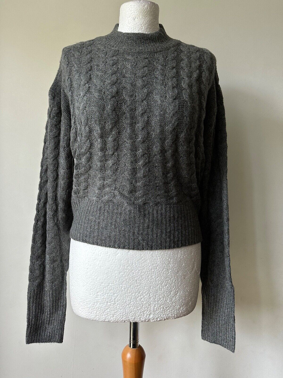 Ex High St Knitted Jumper Sizes M, L, XL - BB Fashion Outlet