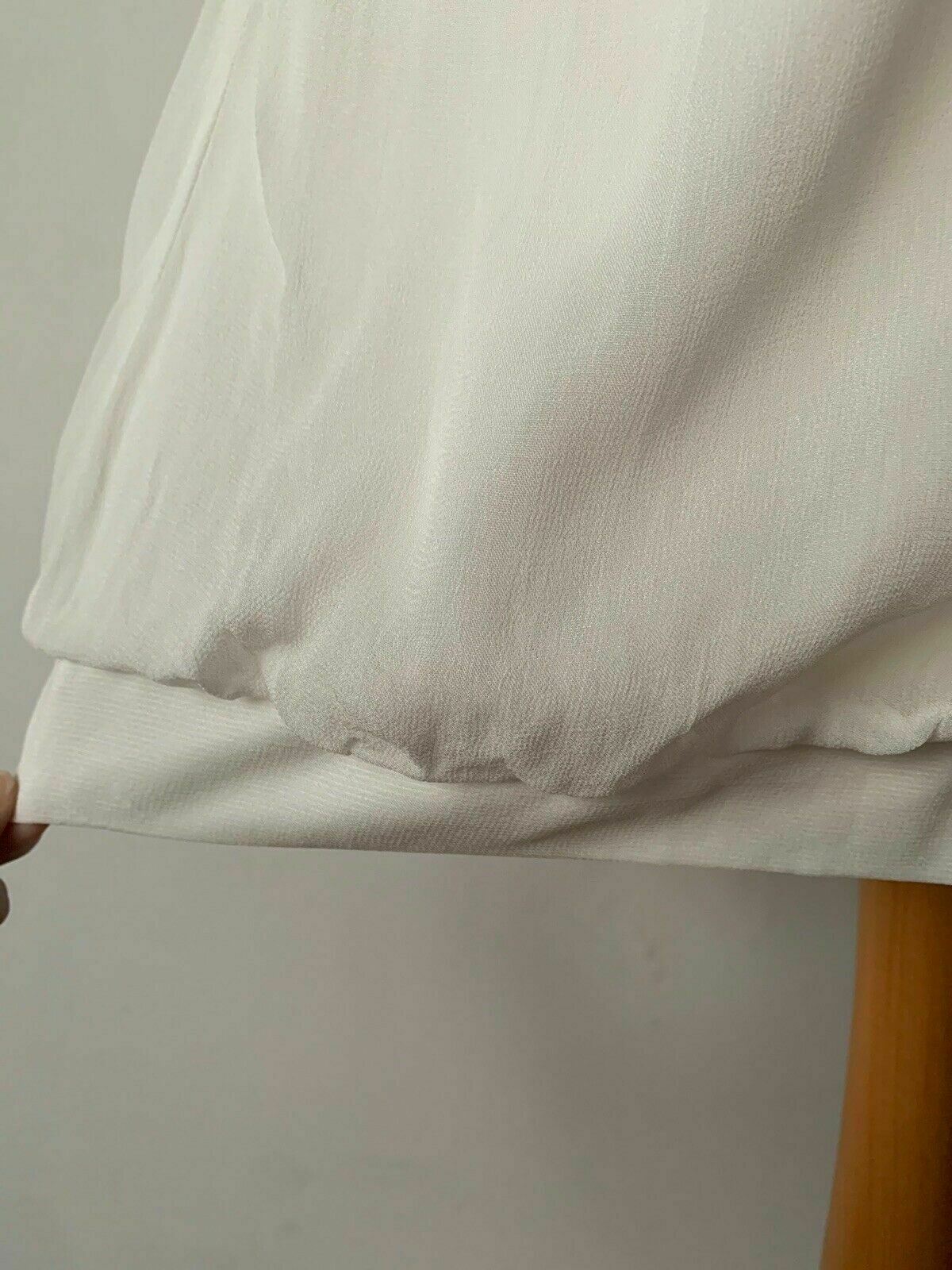 Monsoon sleeveless Ivory top Frill Neckline Metallic Embroided Size 18 Chiffon