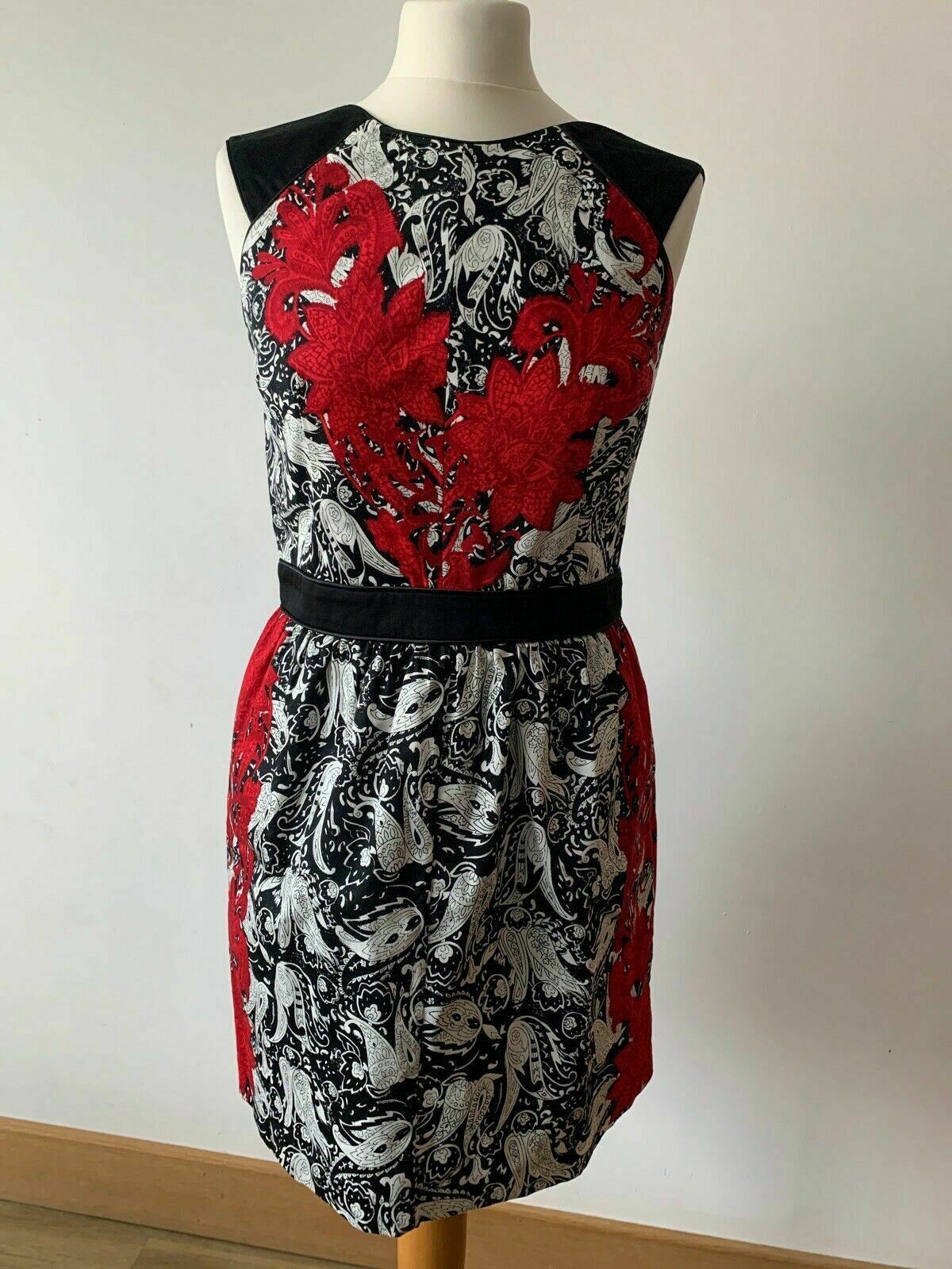 Warehouse Paisley Dress Size 12 Black White Red Black Band Sleeveless - Beagle Boutique Fashion Outlet