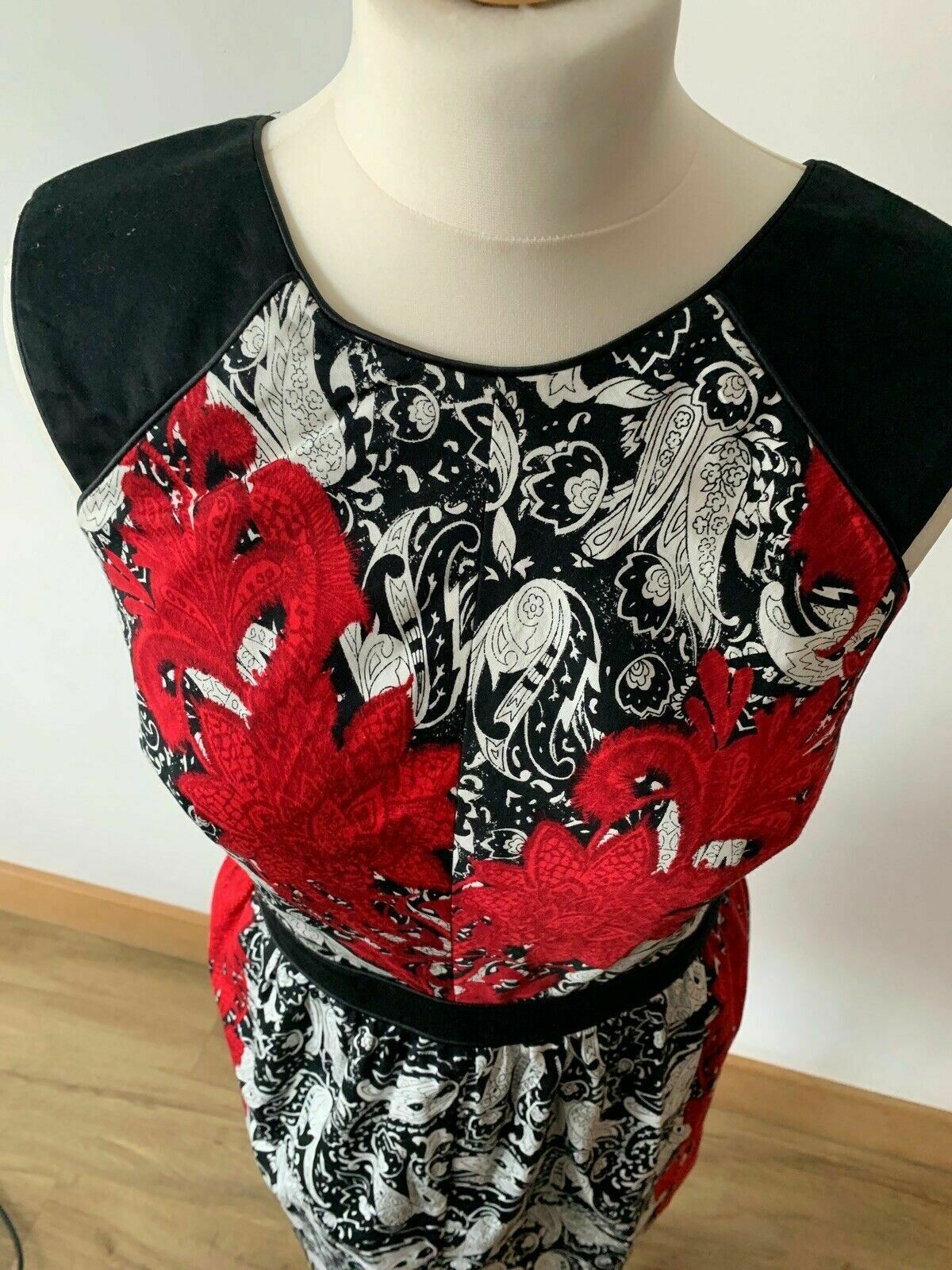 Warehouse Paisley Dress Size 12 Black White Red Black Band Sleeveless - Beagle Boutique Fashion Outlet