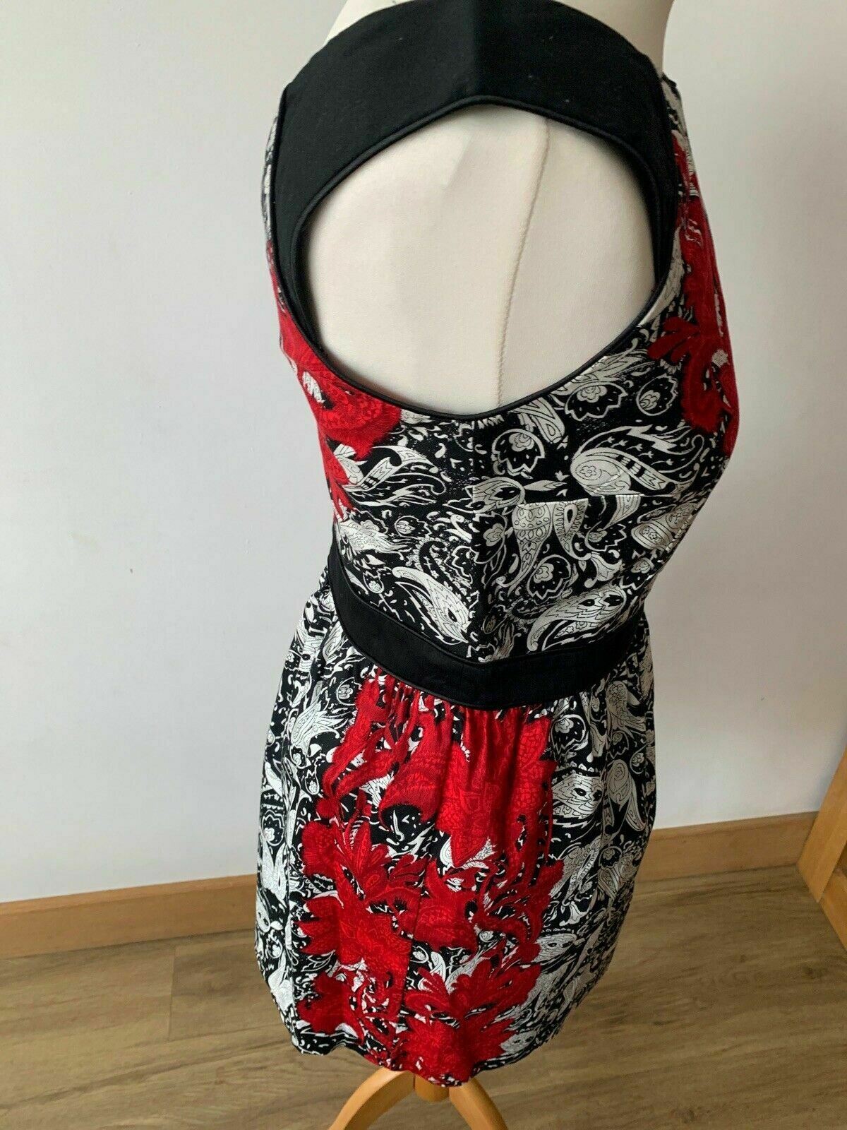 Warehouse Paisley Dress Size 12 Black White Red Black Band Sleeveless - Beagle Boutique Fashion Outlet