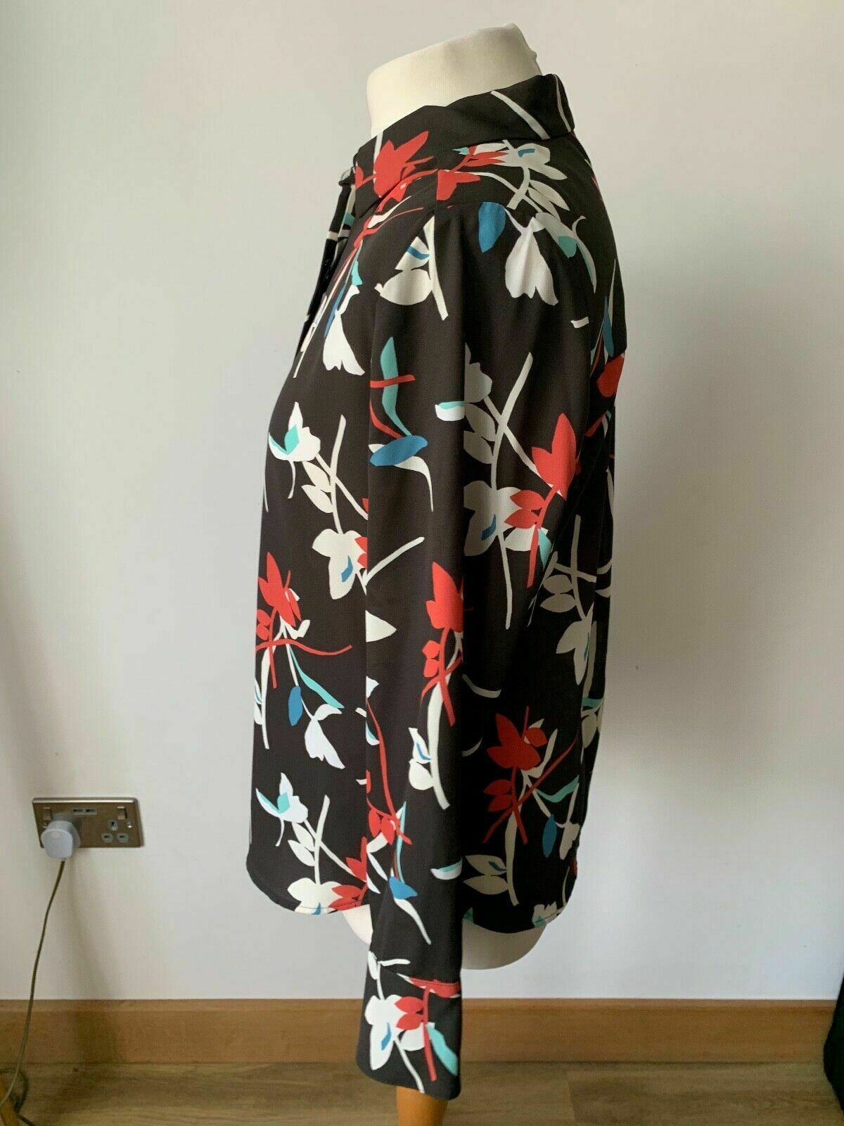 M&S Brown Lightweight Long Sleeve Shirt Floral Pattern Size 8 NEW