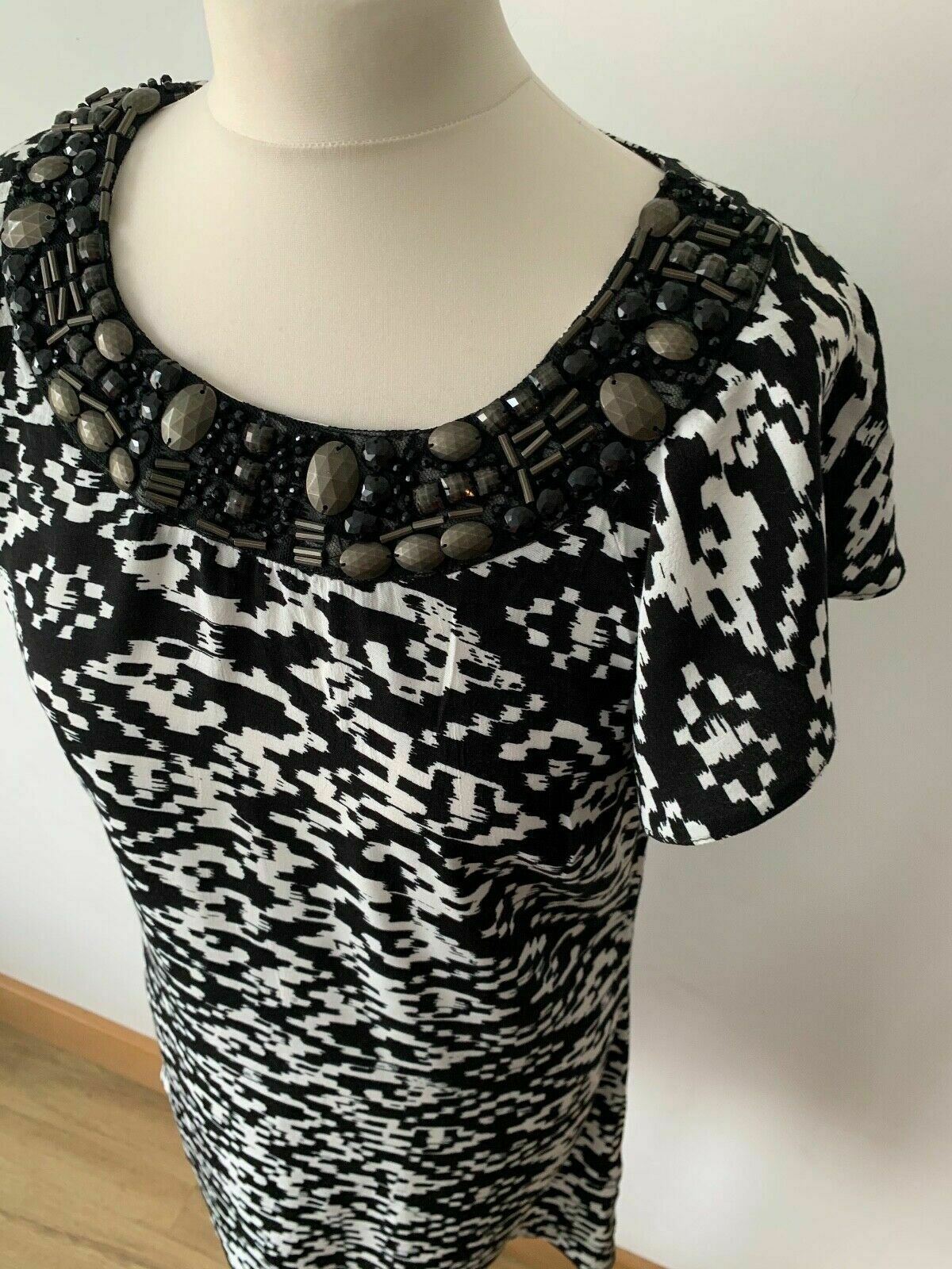 Star By Julian Macdonald Black White Dress Size 10 Hanky Hem - Beagle Boutique Fashion Outlet