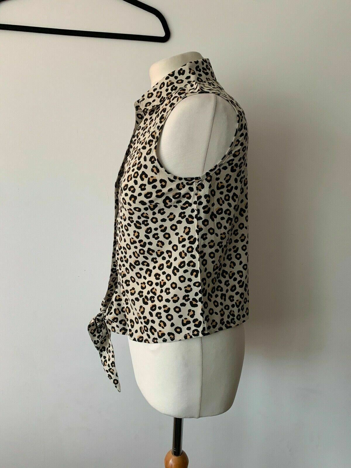 Brave Soul sleeveless shirt with tie front Animal Print Size S - Beagle Boutique Fashion Outlet