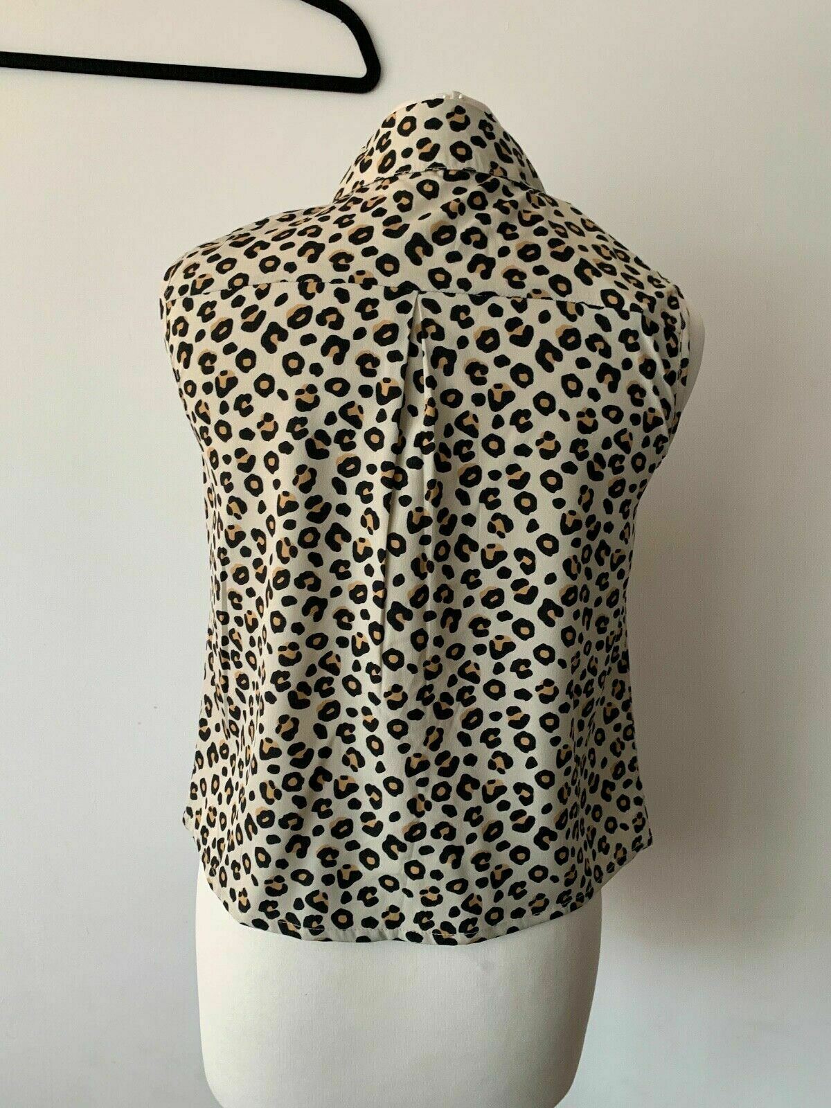 Brave Soul sleeveless shirt with tie front Animal Print Size S - Beagle Boutique Fashion Outlet