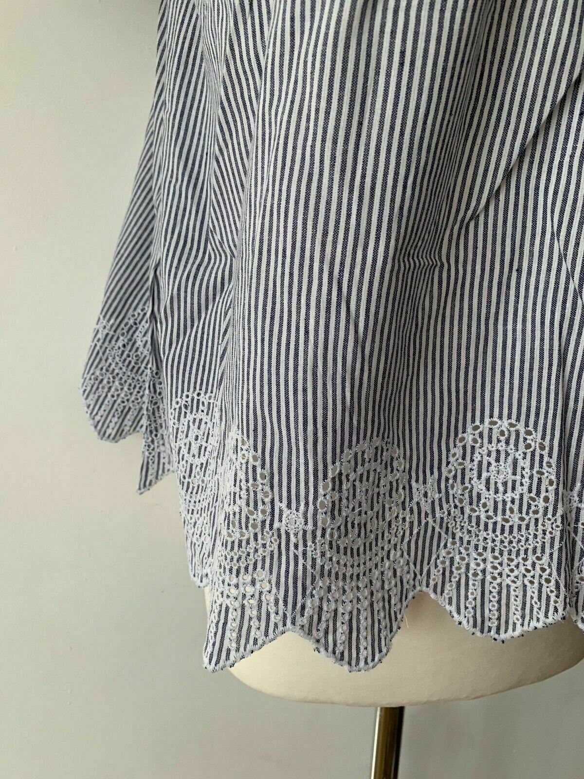 Brave Soul Broderie Anglaise Blouse Size S Elasticated Square Neck scallop hem - Beagle Boutique Fashion Outlet