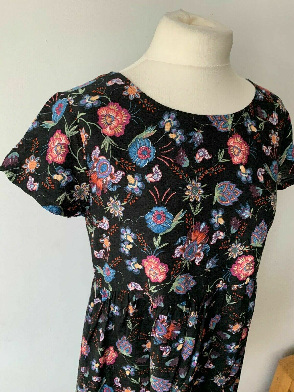 Brave Soul Black Floral Smock Dress Size S - Beagle Boutique Fashion Outlet