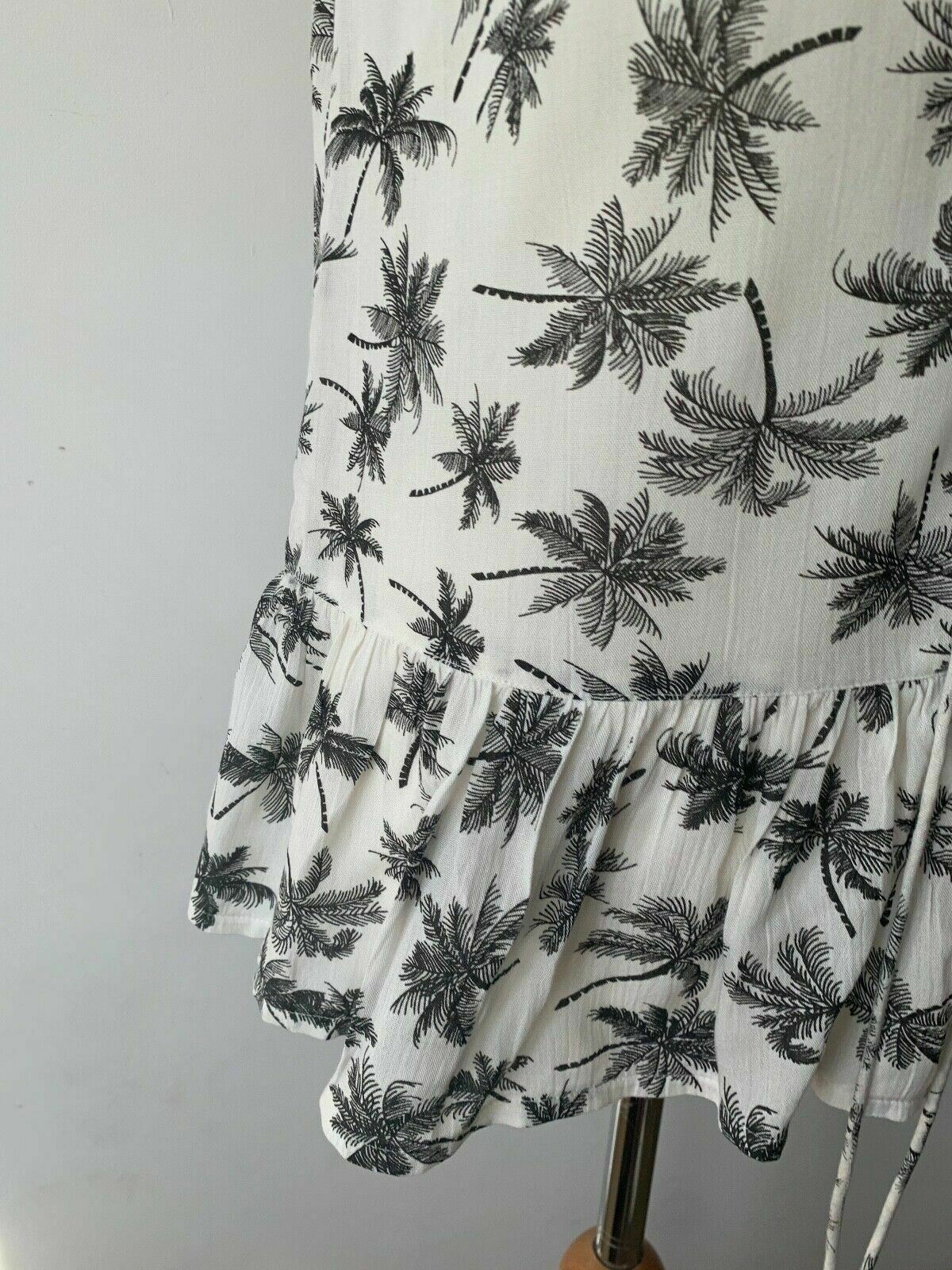 Brave Soul palm Sleeveless Palm Tree Blouse Tie Tassels Size S Peplum - Beagle Boutique Fashion Outlet