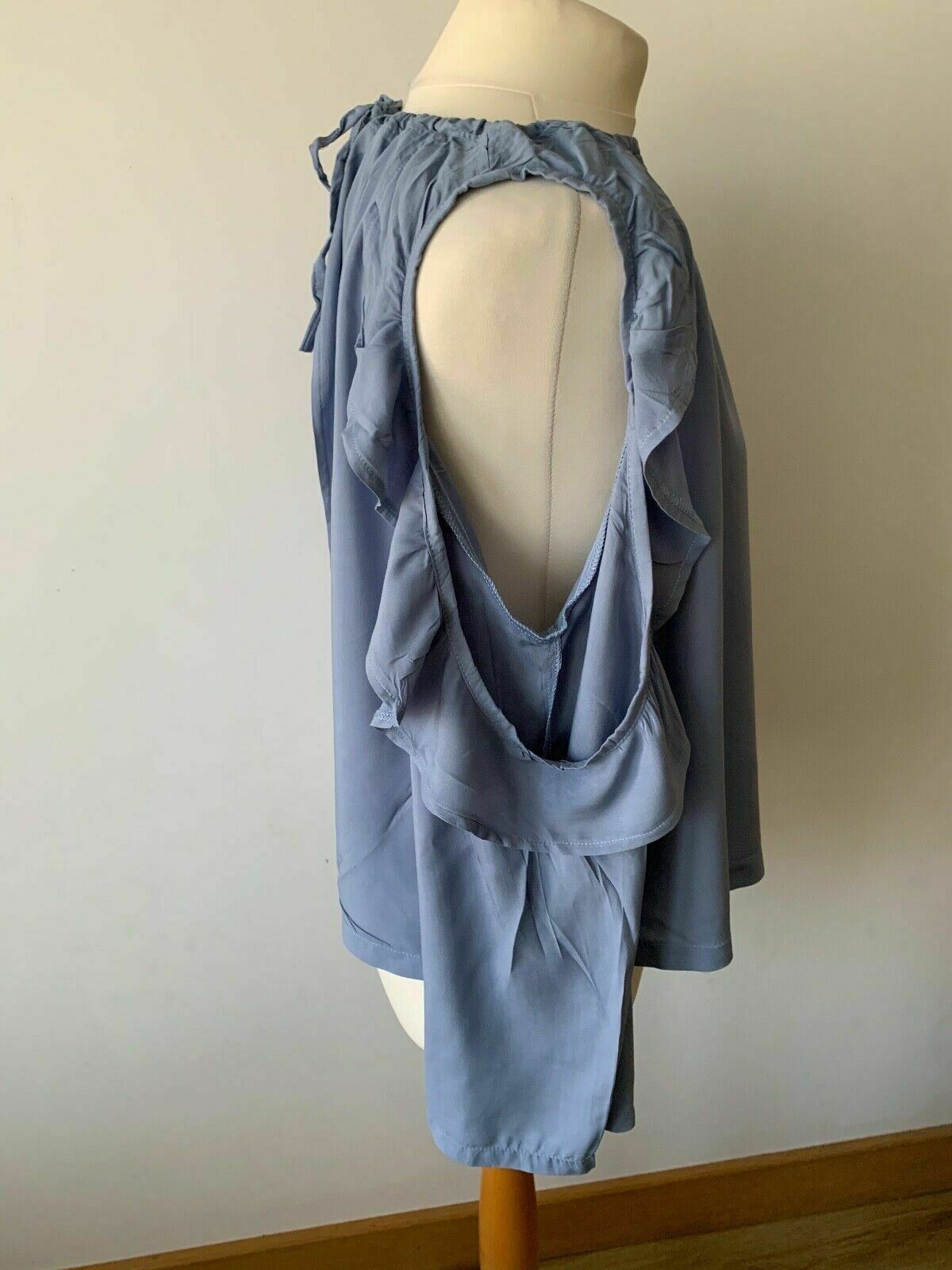 Boohoo Olivia Oversized Ruffle Woven Cold Shoulder Top Blue Size 12 Open Back