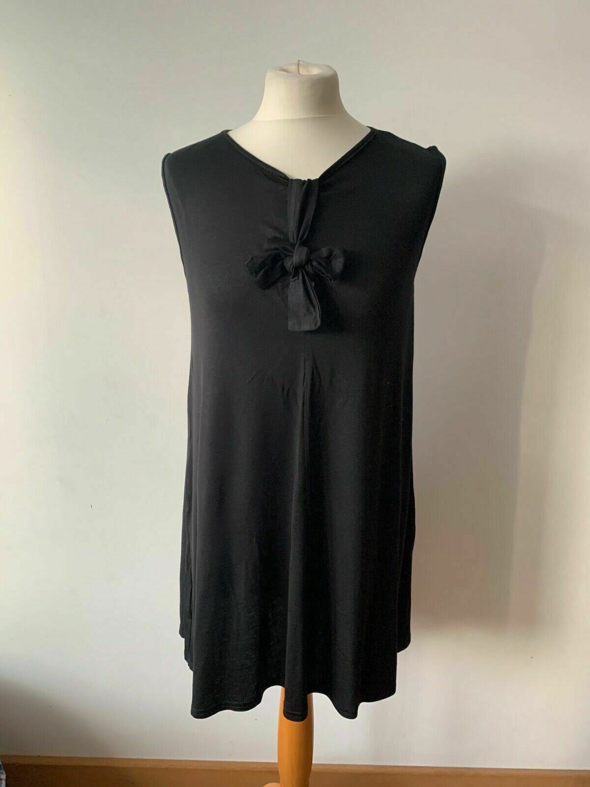 Be Jealous Black Sleeveless Top Front Tie Knot Baggy Shift Size S / M - Beagle Boutique Fashion Outlet