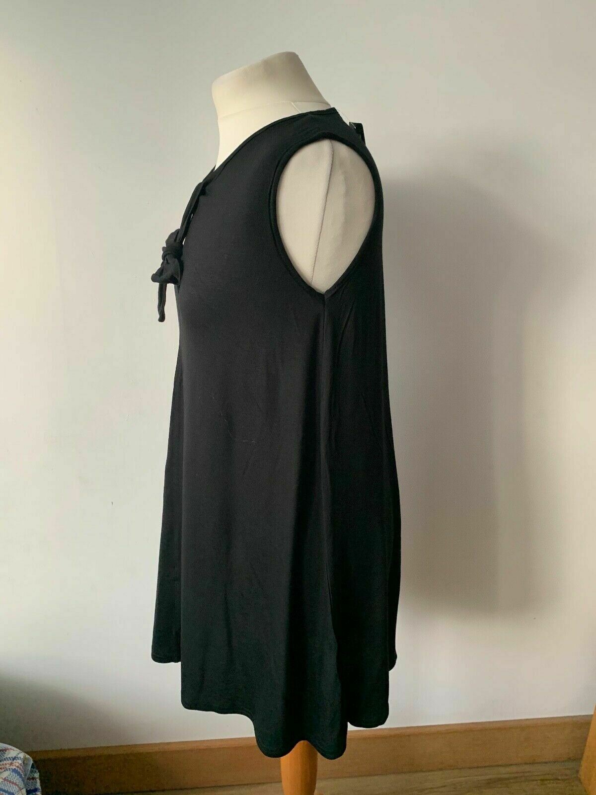 Be Jealous Black Sleeveless Top Front Tie Knot Baggy Shift Size S / M - Beagle Boutique Fashion Outlet