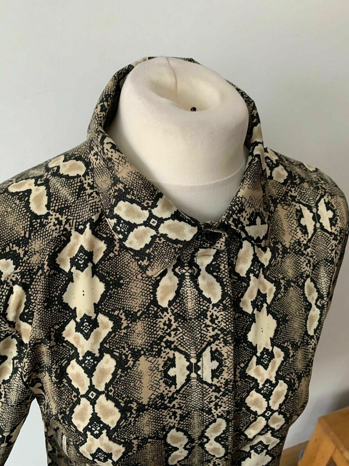 Brave Soul Snake Print Shirt Size S - Beagle Boutique Fashion Outlet