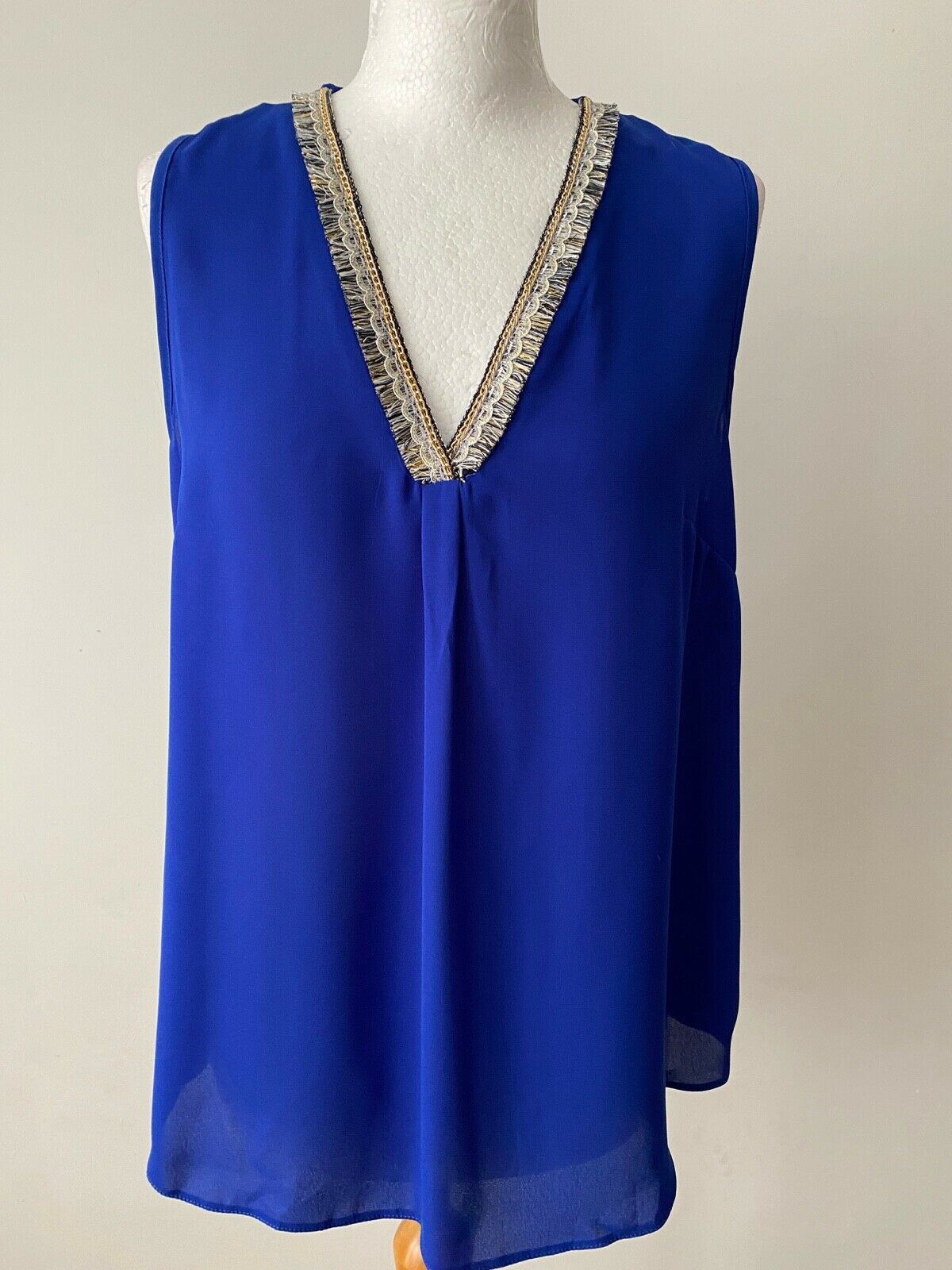 Dorothy Perkins Sleeveless Blouse Size 14 Embroidered Available in Blue or White
