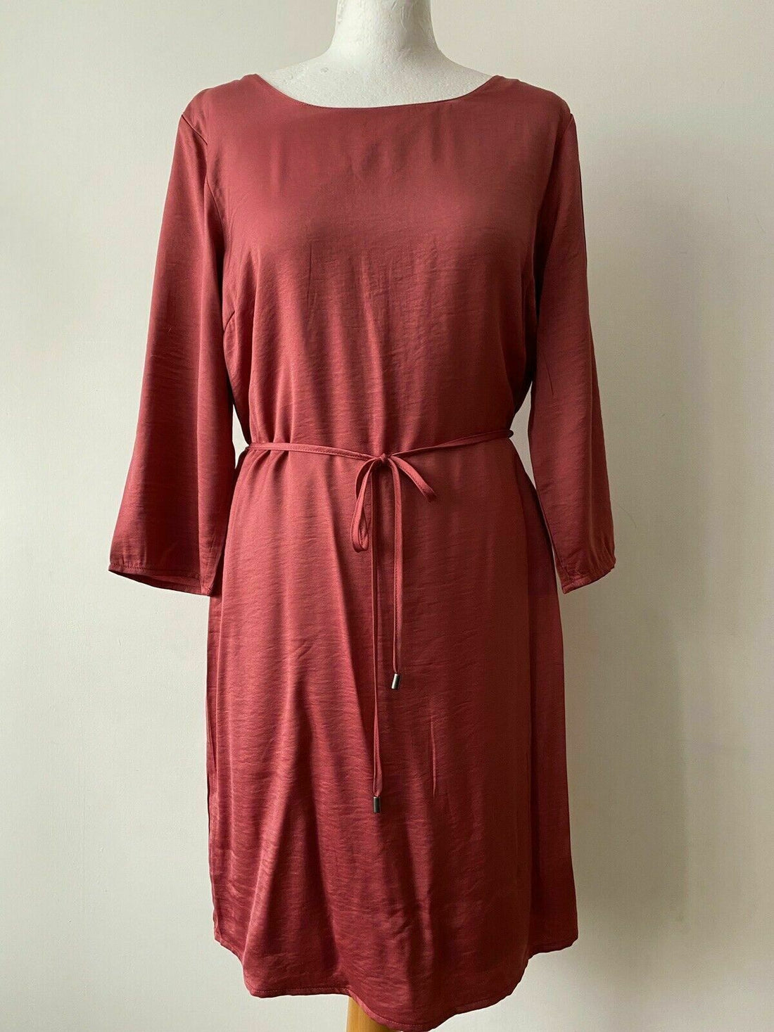 VILA Earth Red Dress 3/4 Sleeve Size 10 / 38 Tie Waist Lace Back - Beagle Boutique Fashion Outlet