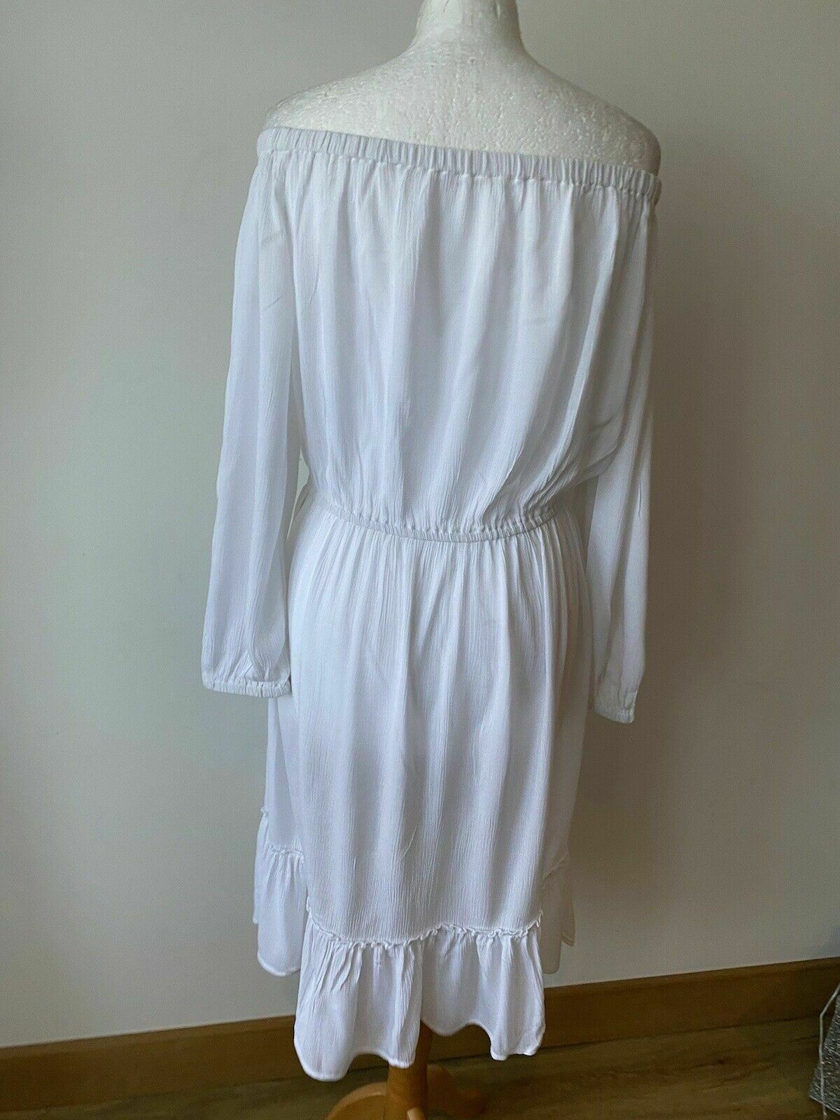 White Crepe Off The Shoulder Dress Size 10 Crinkled - Beagle Boutique Fashion Outlet
