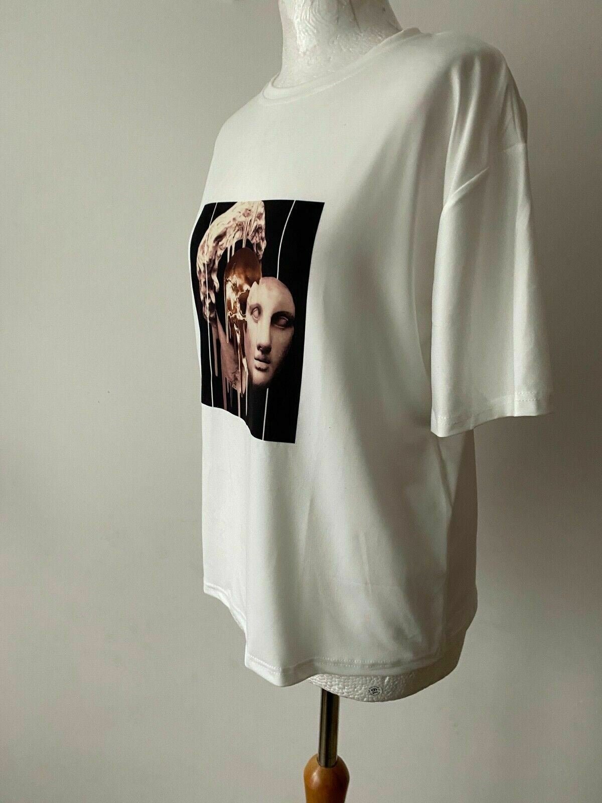Joom Medusa Print White T-Shirt Size M 10