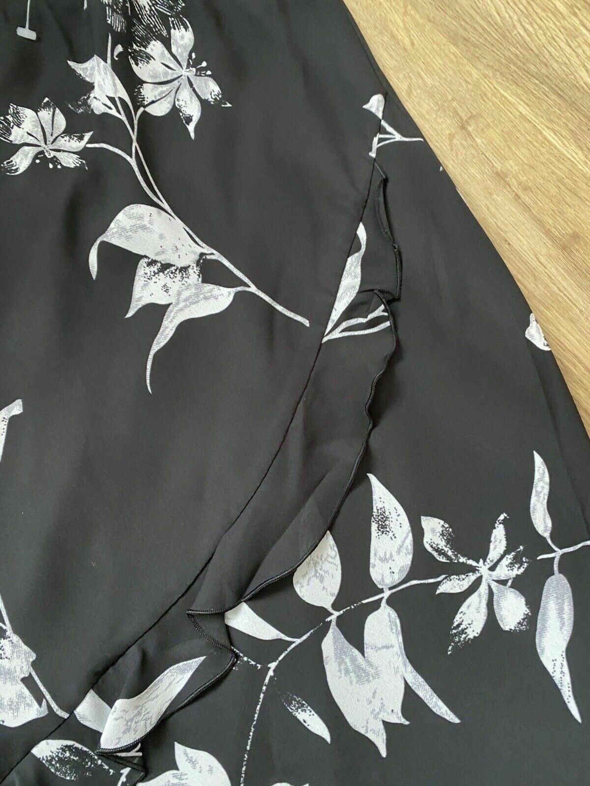 Classics Black Chiffon Layered Skirt Size 26 Black White Floral Waist 40" - 46"