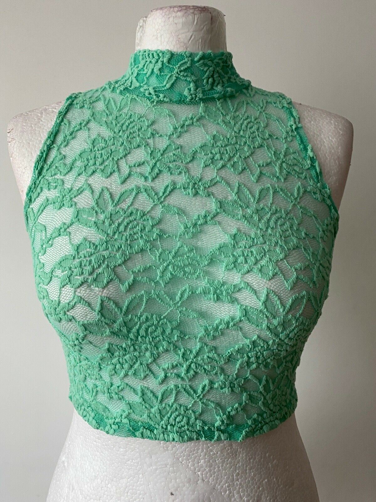 Boohoo Faith Lace Sleeveless Crop Top Green or Pink Sizes: 8, 10 & 12