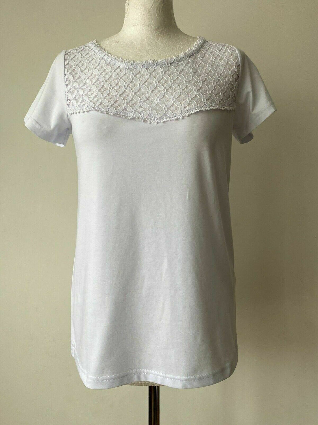 Soyaconcept White Tee Lace Neckline Size S 8 - 10 - BB Fashion Outlet