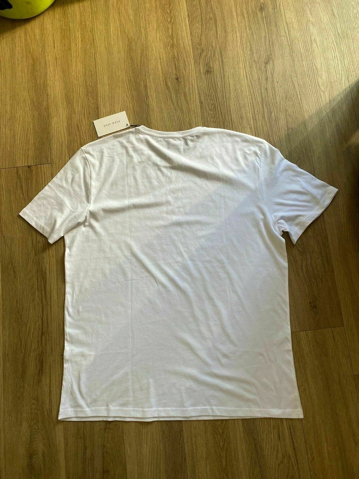Pier One Men's White Plain T-Shirt Size 3XL