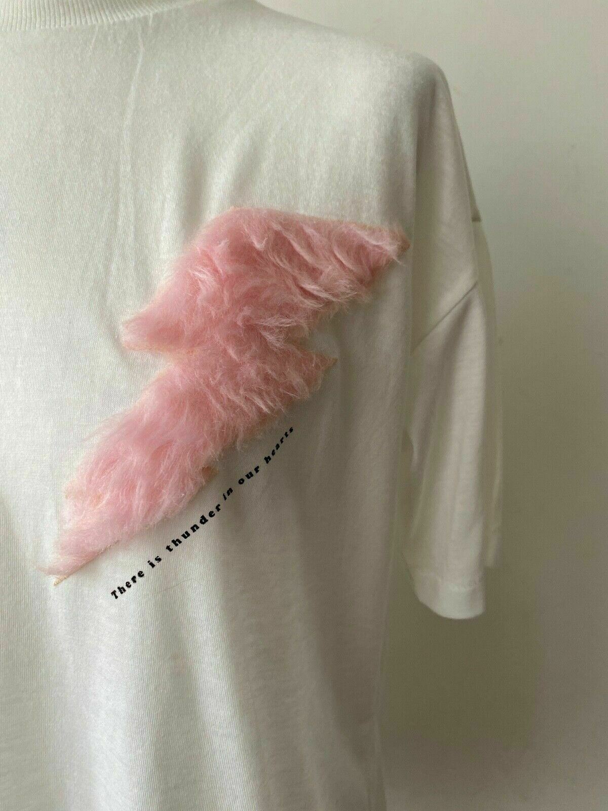 ONLY White T-Shirt With Pink Furry Lightning Box Motif Size M Pit to Pit 21"