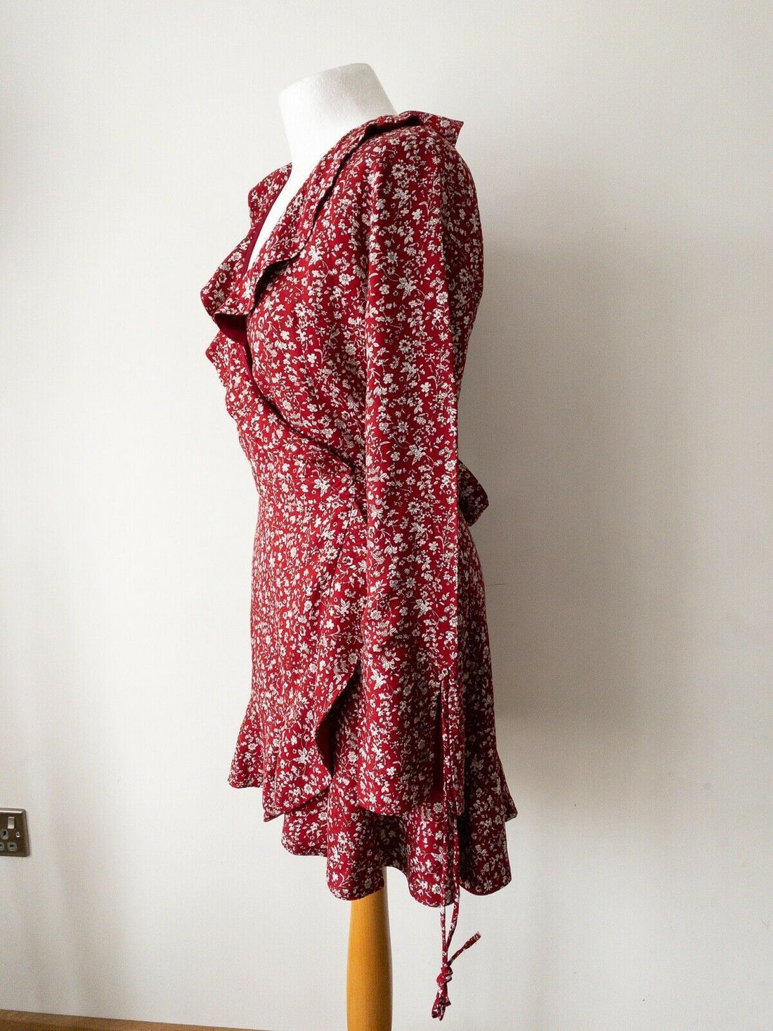 Seven Wonders Florence Wrap Dress Red Print Size 10 - Beagle Boutique Fashion Outlet