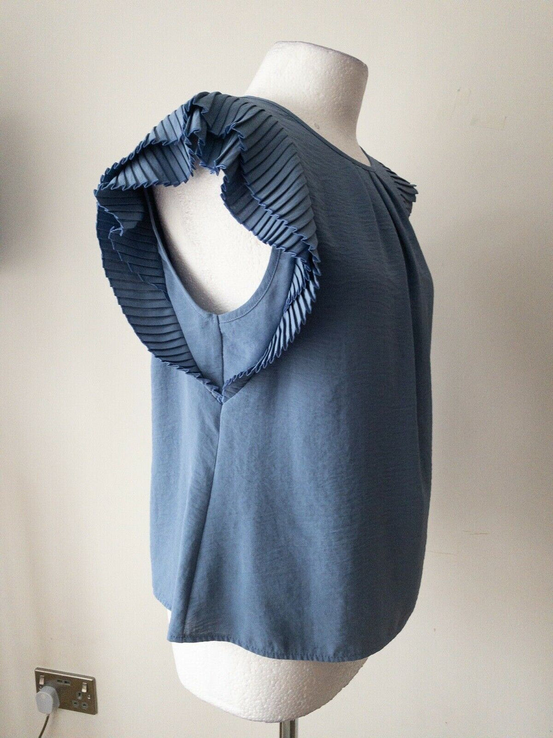 Corn Blue Pin-tuck Fanned Sleeves Blouse Size 10 / 12 - BB Fashion Outlet