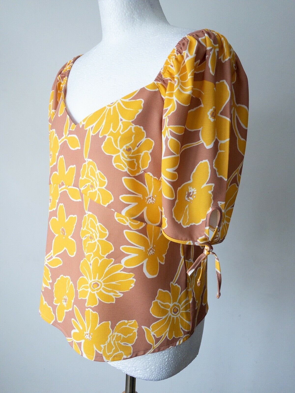 Yellow and Brown Floral Blouse V-Neck Size 10 Vintage Retro Print - Beagle Boutique Fashion Outlet