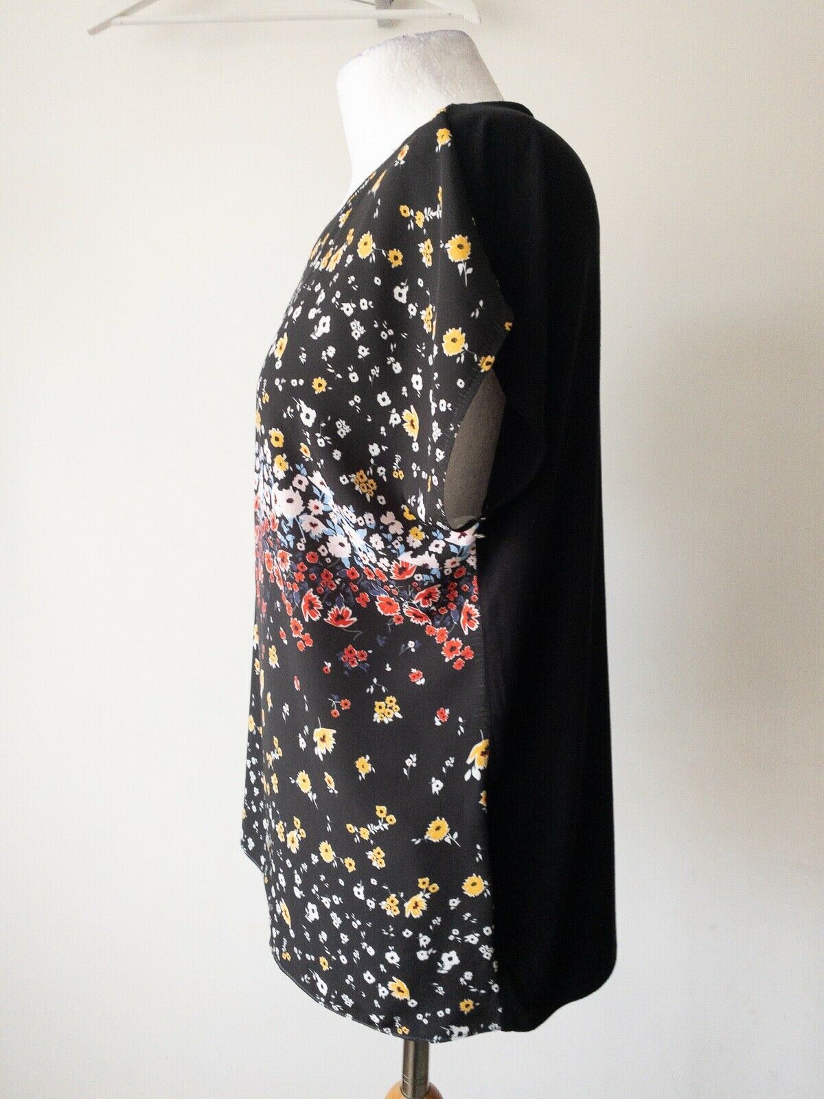 Black Floral Contrast T-Shirt Size 10