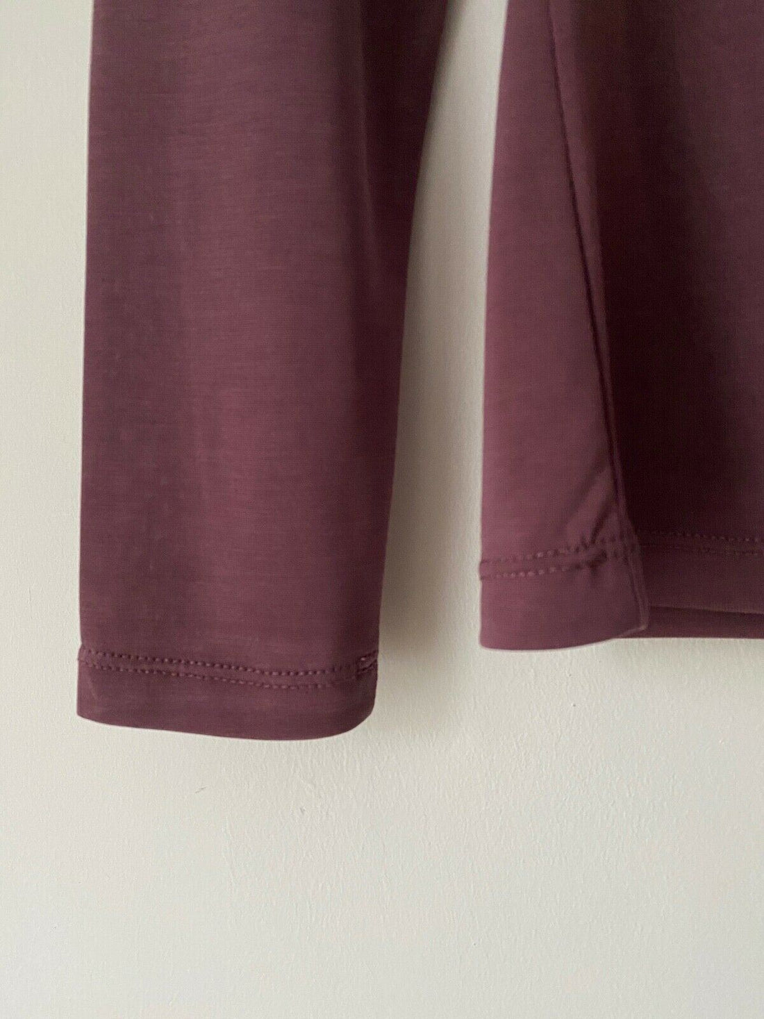 Very Long Sleeve T-Shirt Button Detail Light Burgundy Sizes: 12 - Beagle Boutique Fashion Outlet