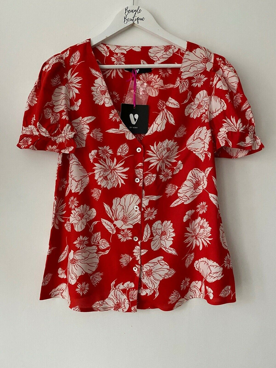 Very Red White Floral Collarless Blouse Size 8 - Beagle Boutique Fashion Outlet