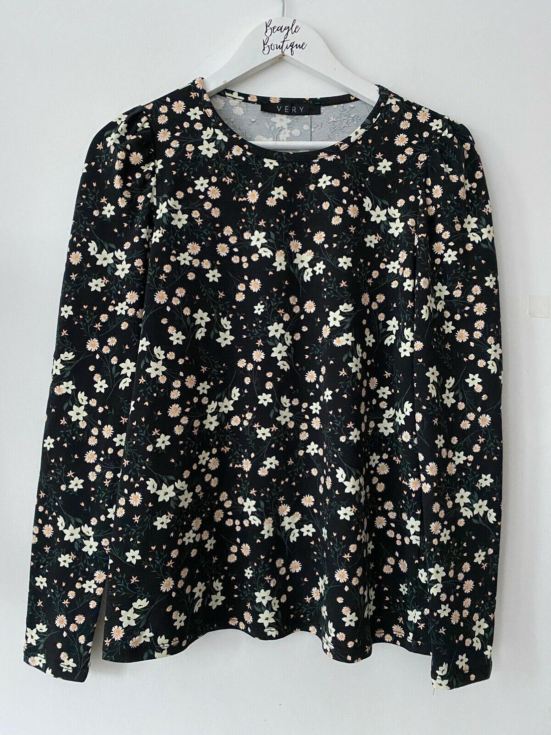 Very Ditsy Floral Long Sleeve T-Shirt Size 10 - Beagle Boutique Fashion Outlet