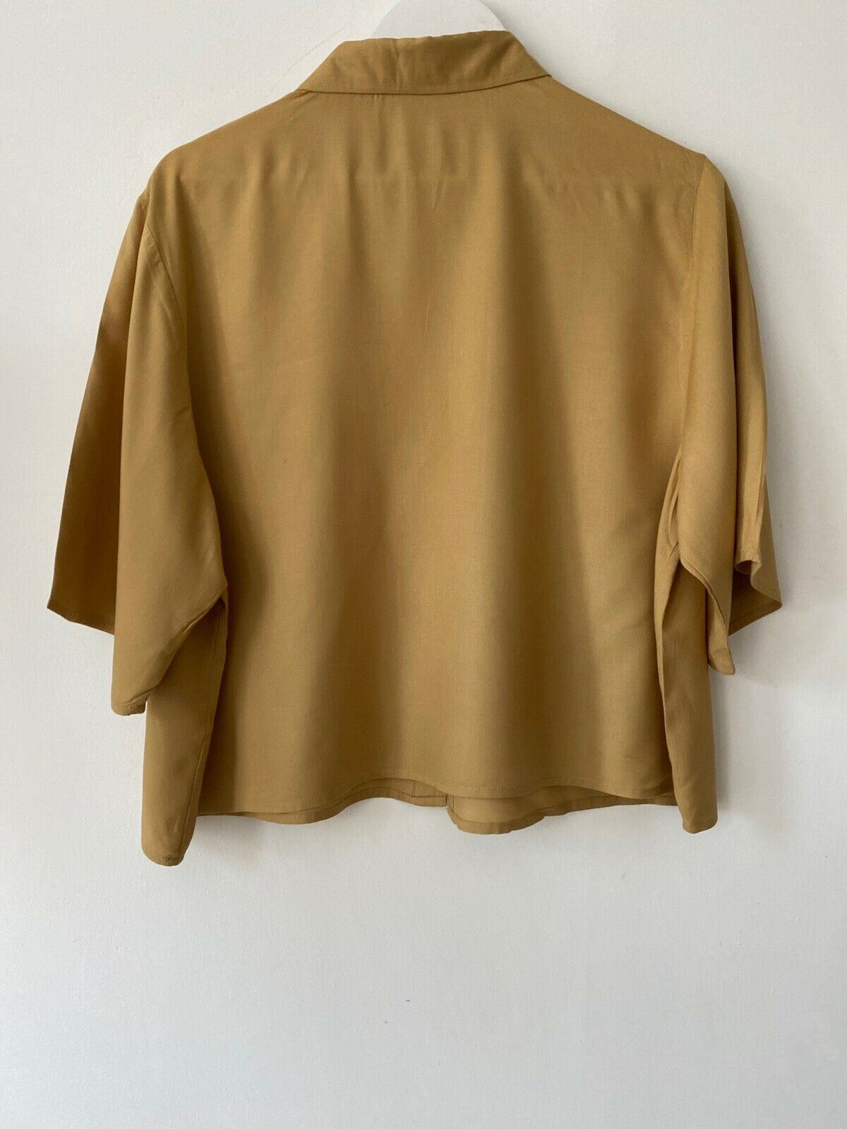 Studio Box Short Shirt Camel Size 16 / 18