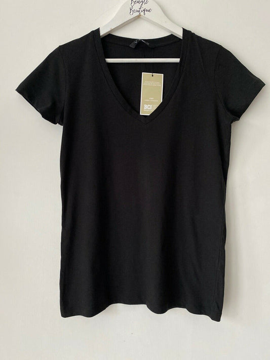 Very Black V-Neck T-Shirt Size 6