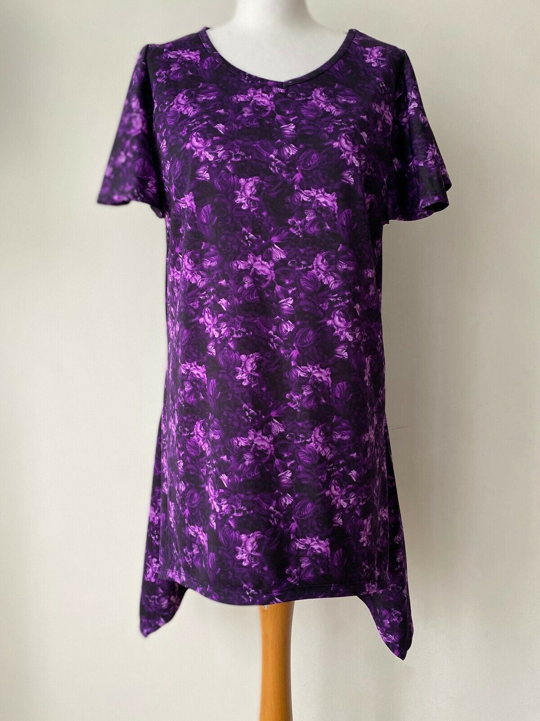 Tommy & Kate Purple Floral Hanky Hem Top Size S 8 - 10 - BB Fashion Outlet