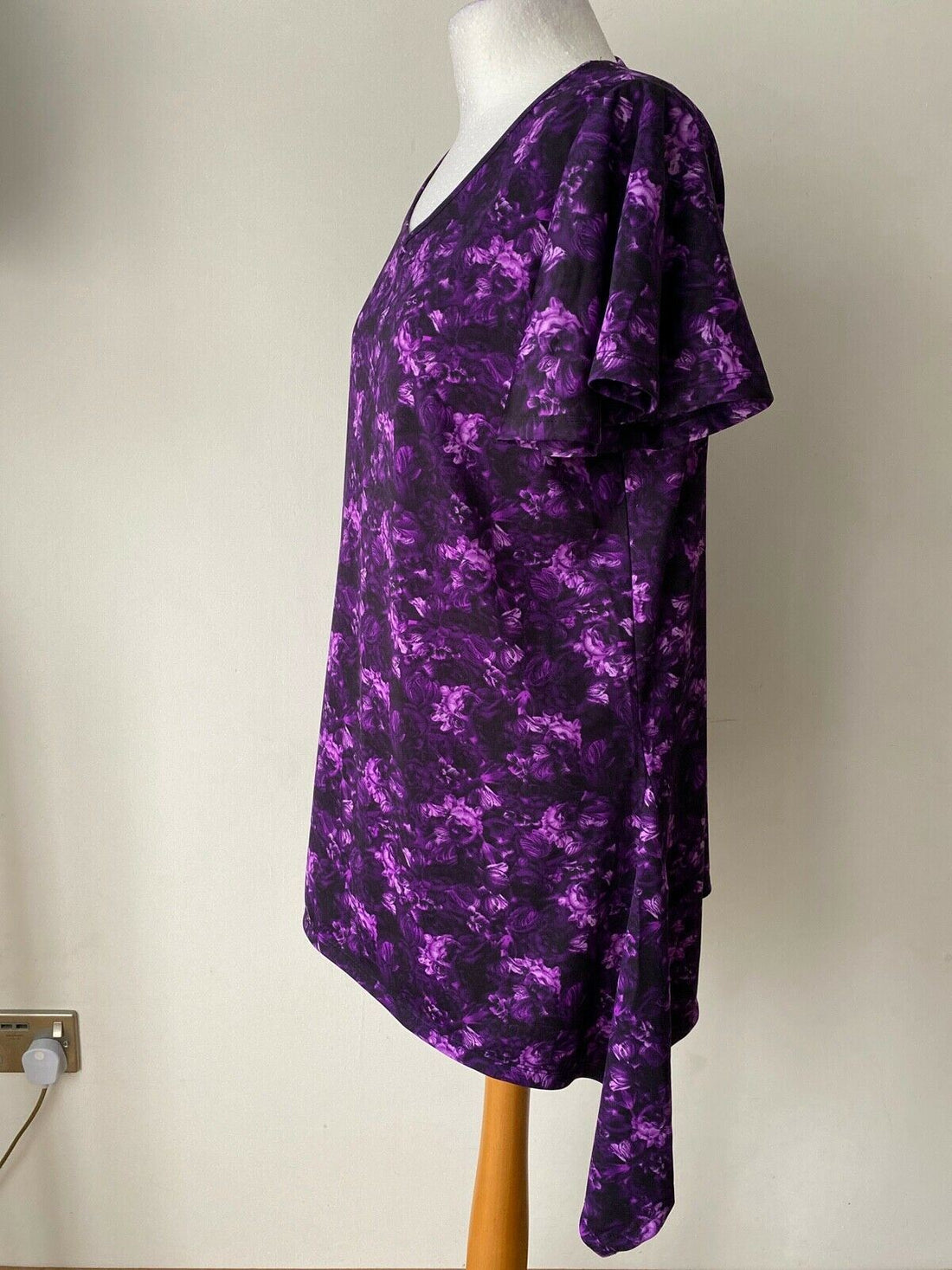 Tommy & Kate Purple Floral Hanky Hem Top Size S 8 - 10 - BB Fashion Outlet