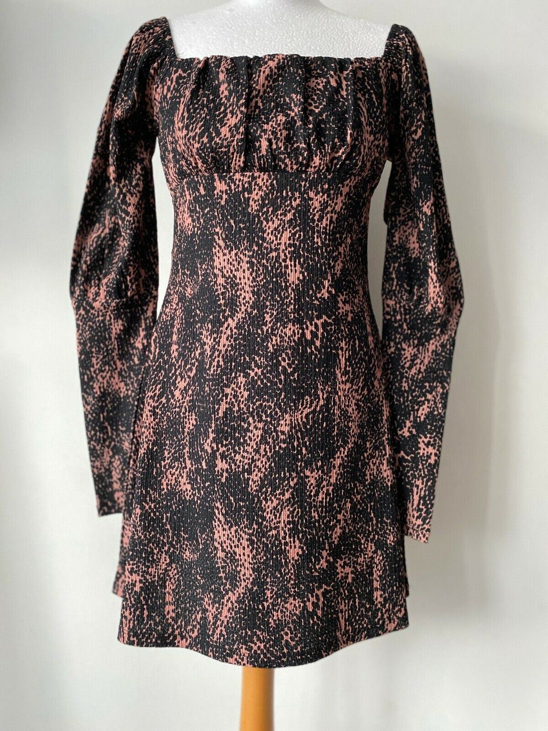 Topshop Puff Sleeve Crepe Mini Dress Sizes 8, 10, 12 - BB Fashion Outlet