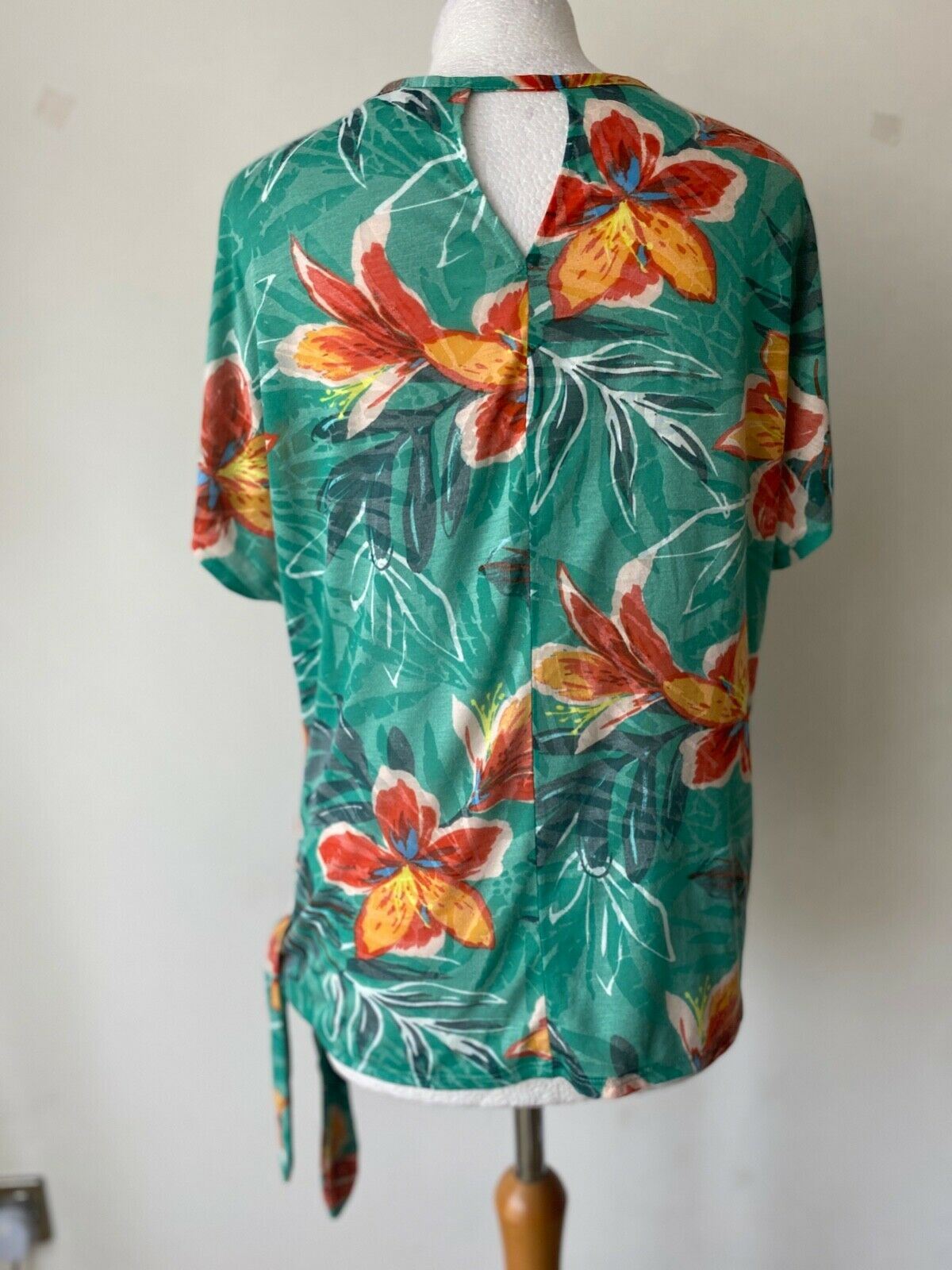 Bonmarche Tropical Print T-Shirt Side Tie Size 10