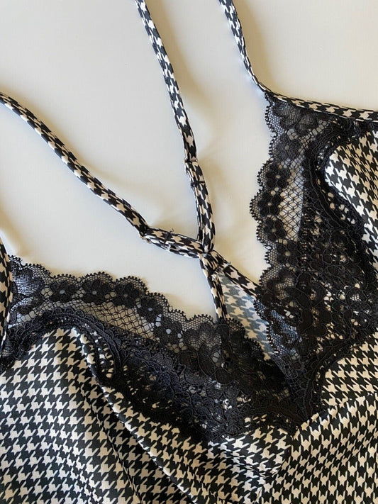 Next Lingerie Cami Vest Size 8 Black & White Herringbone Print Lace Trim