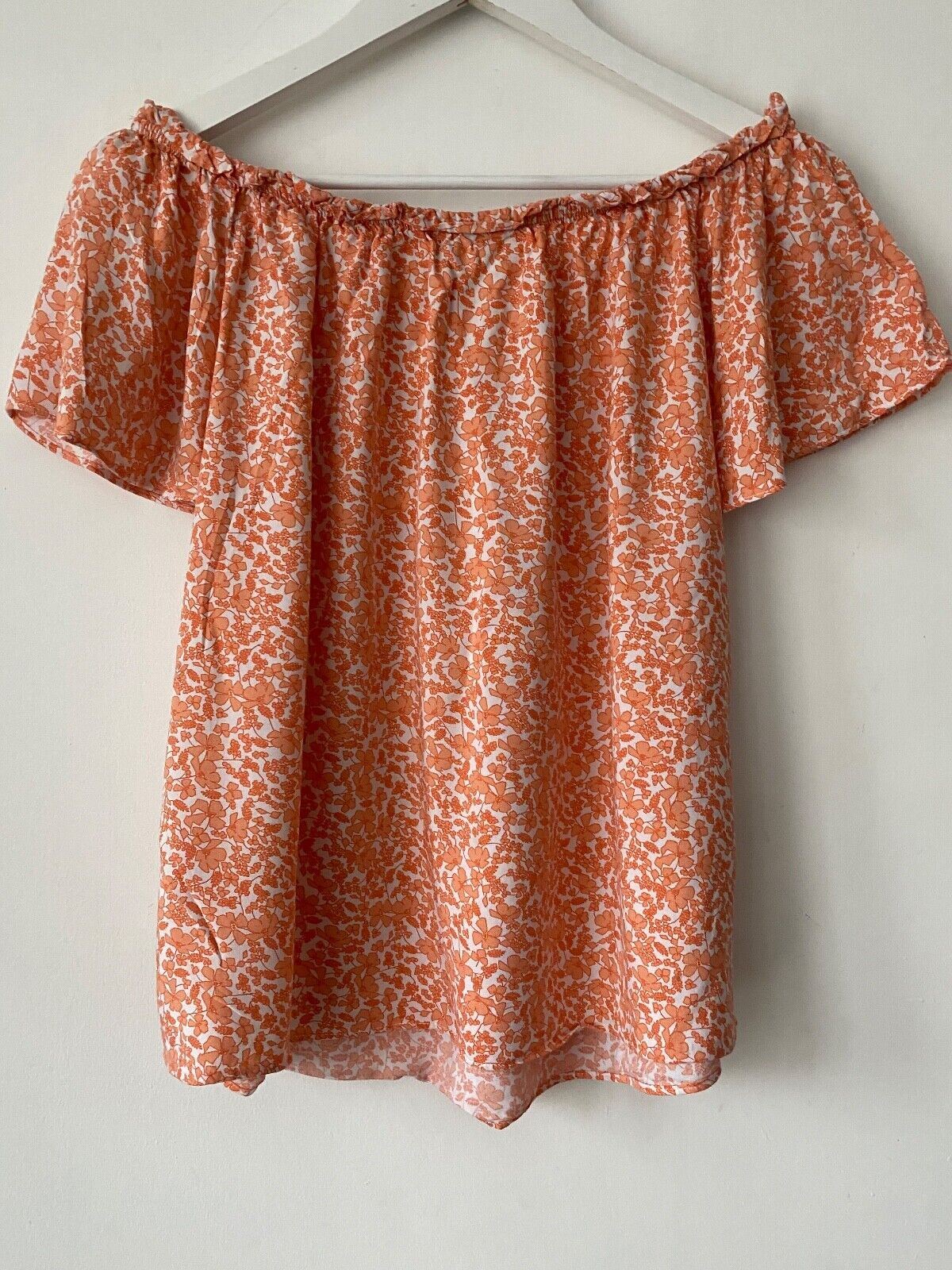 Papaya Peach Floral Off Shoulders Top Size 8 *small stain*