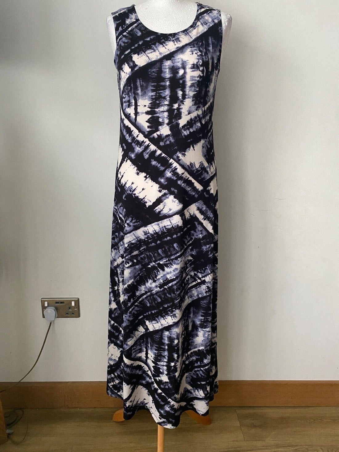 Attitudes by Renee Sleeveless Maxi Dress - BB Fashion Outlet